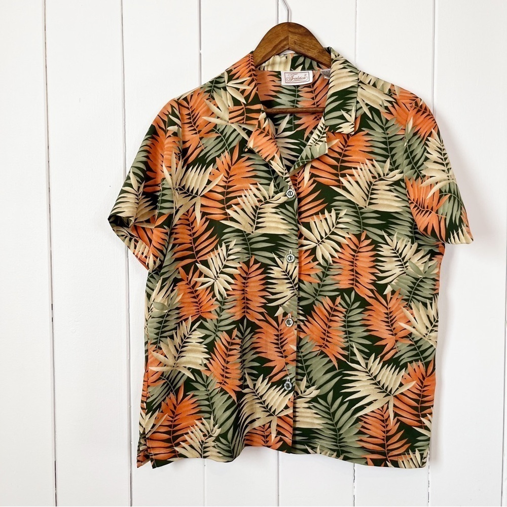 Vintage Tradition Leaf Print Button Down T-Shirt. Size 14.
